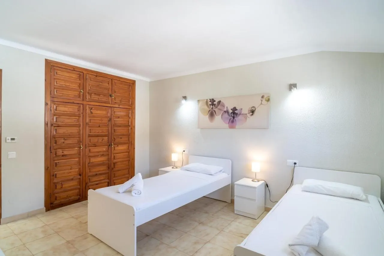 Villa Kenny Private Pool Casasol 内尔哈
